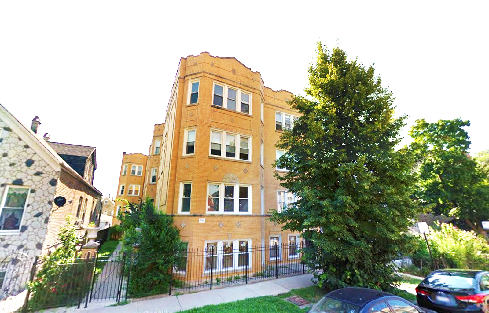 911 N. Francisco Ave. 911 N. Francisco Ave., Chicago, IL 60622 - Leasing by Cross Street